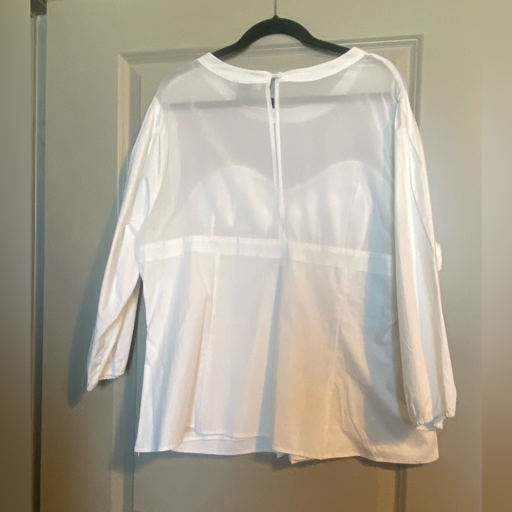 White peplum blouse - Picture 2 of 3